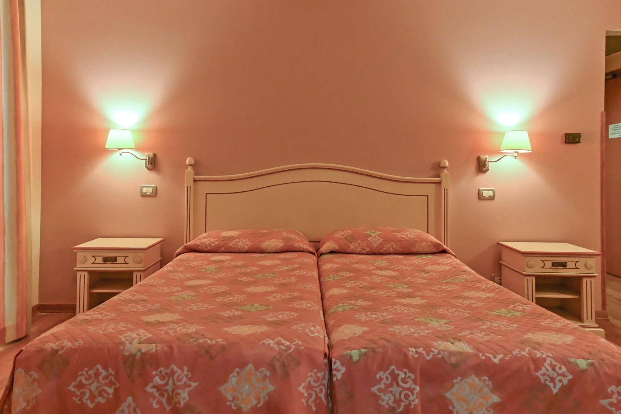 Hotel Matteotti Vercelli Eksteriør billede